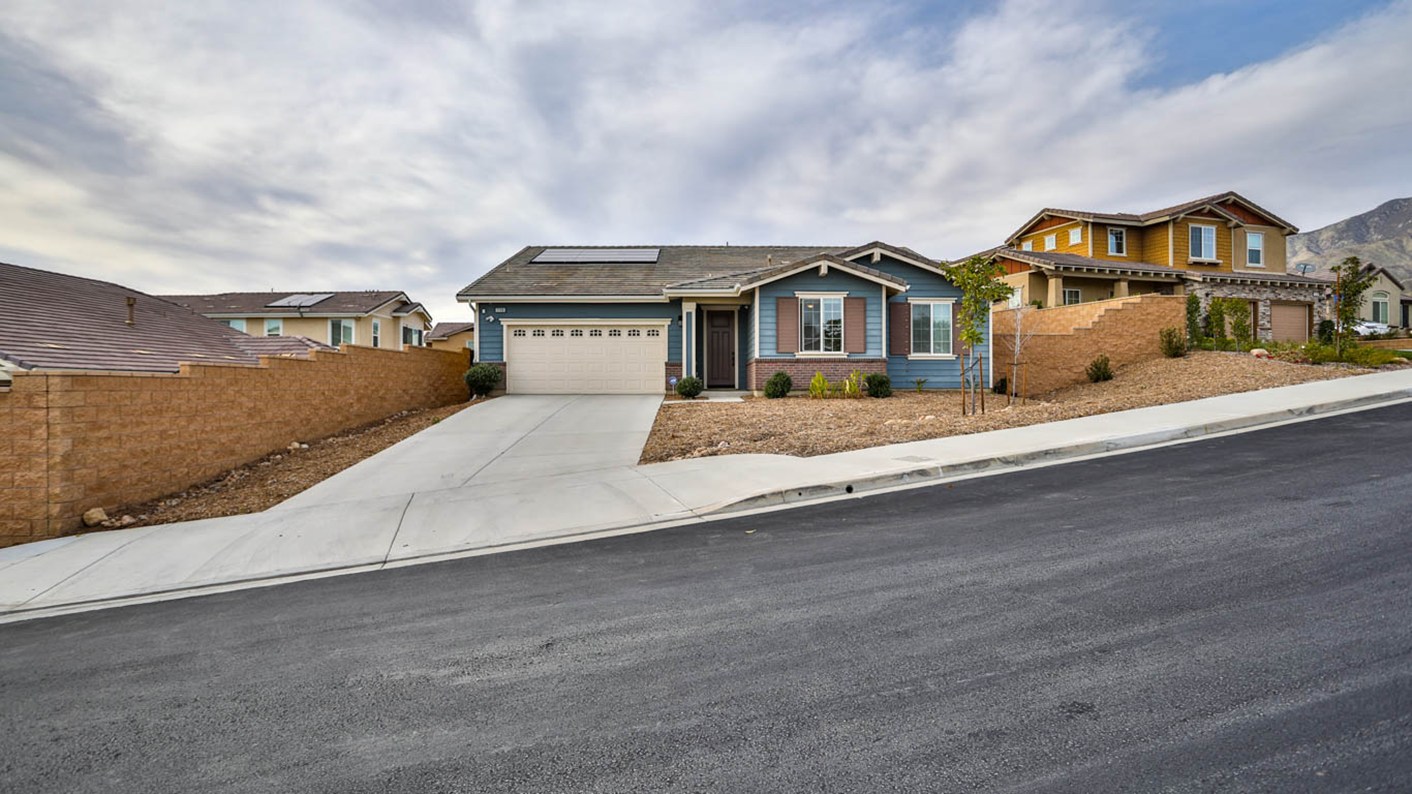 7708 Henslee Drive, Highland, CA 92346