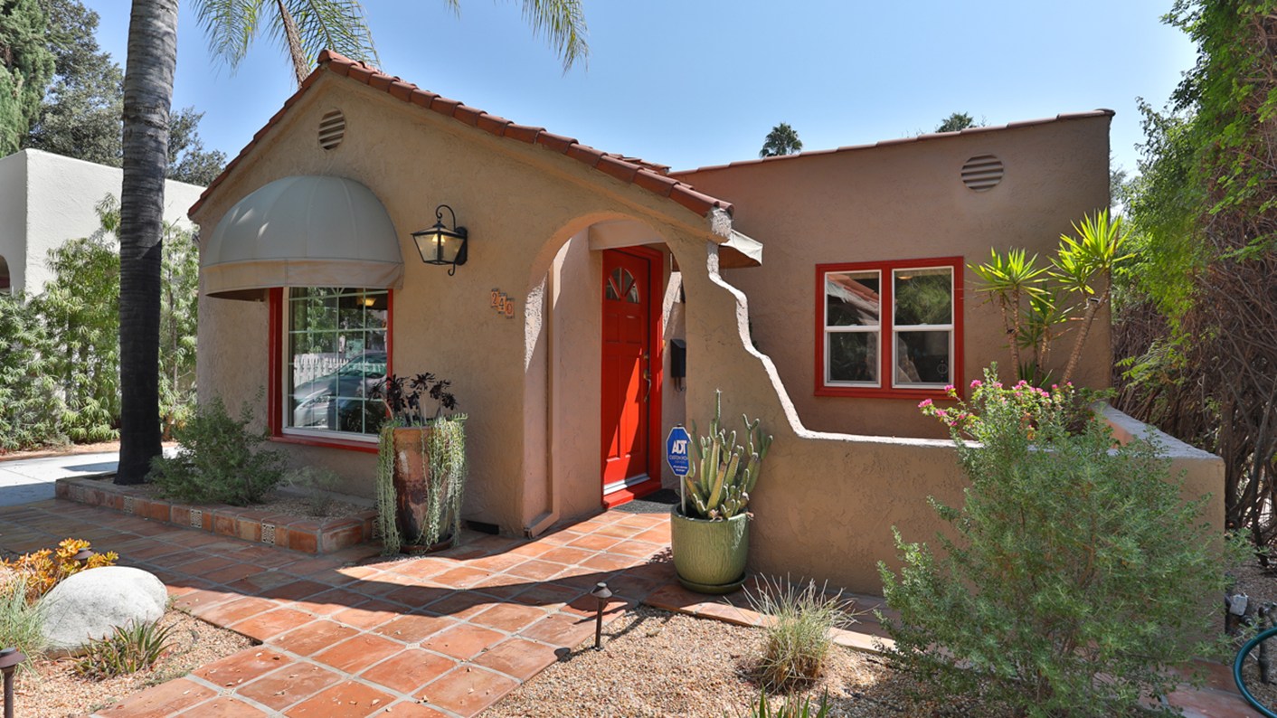 240 South Grand Oaks Avenue, Pasadena, CA 91107