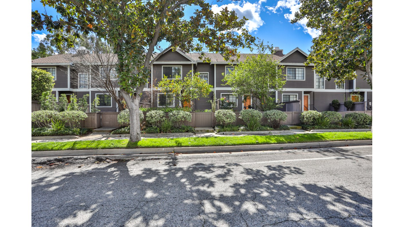 1318 Corson Street Unit 4, Pasadena, CA 91106