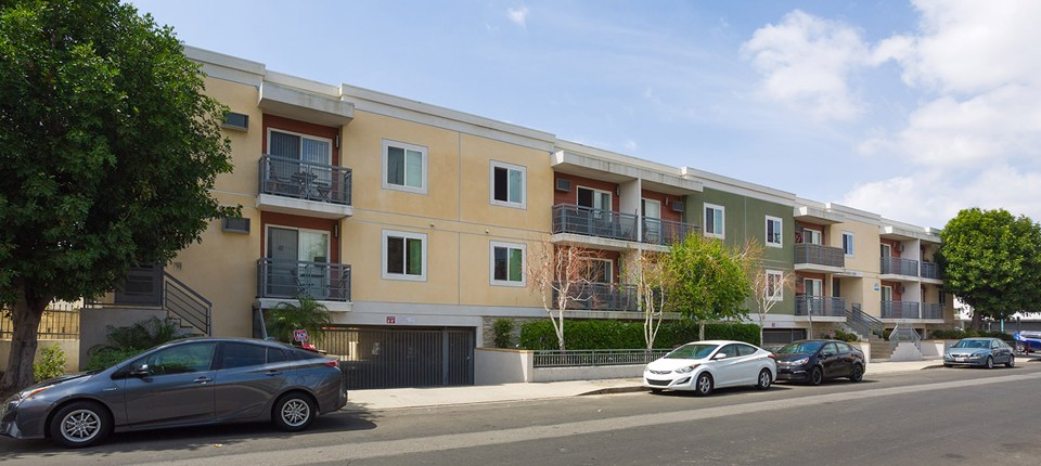 5161 Riverton Ave #206, Los Angeles, CA 91601