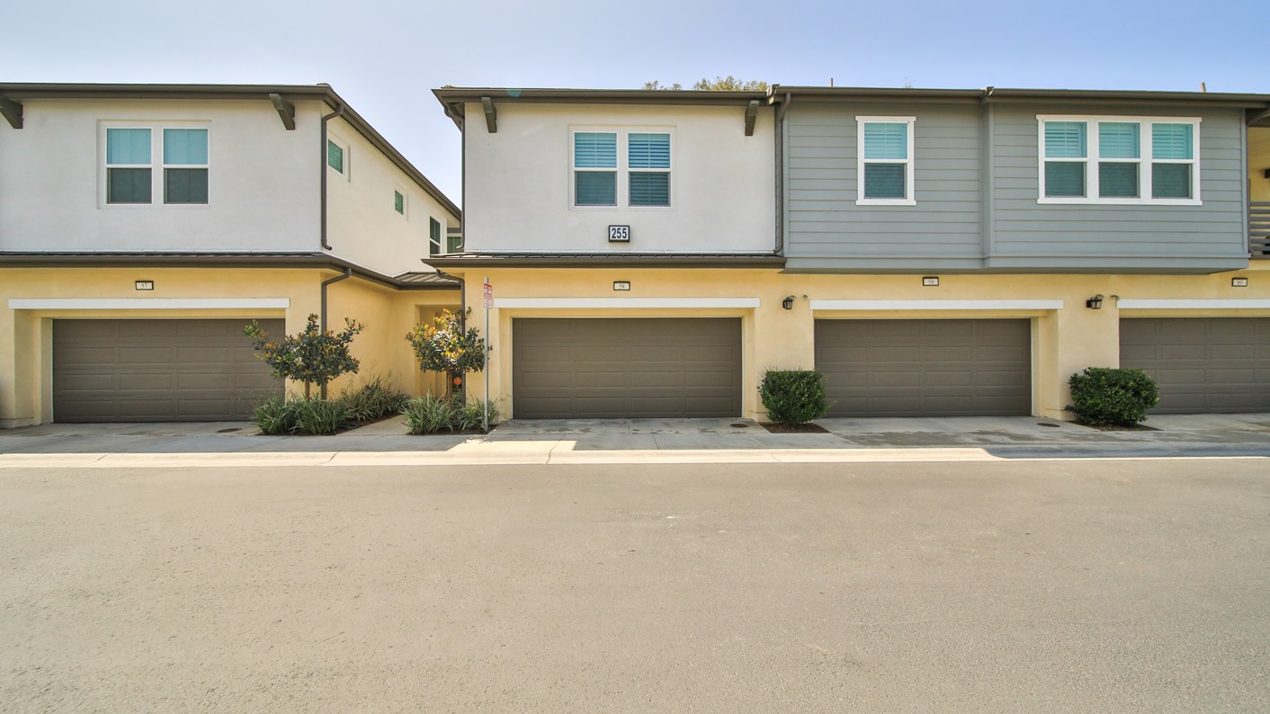 255 West Via Prado #58, Ontario, CA 91762