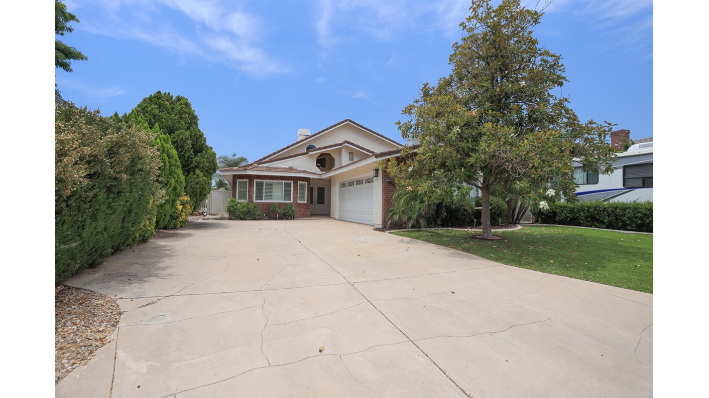 30113 Boat Haven Drive, Canyon Lake, CA 92587