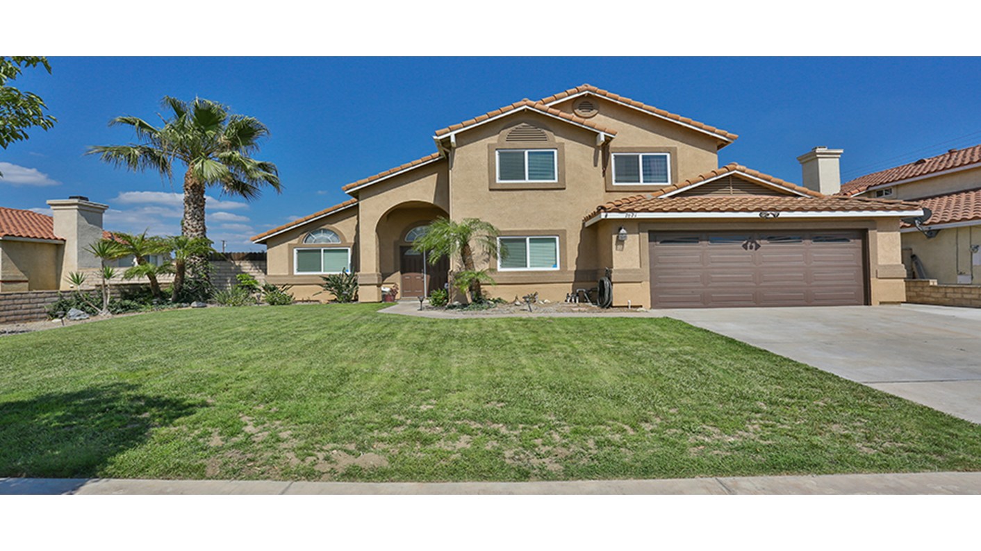 7671 Emerald Avenue, Fontana, CA 92336