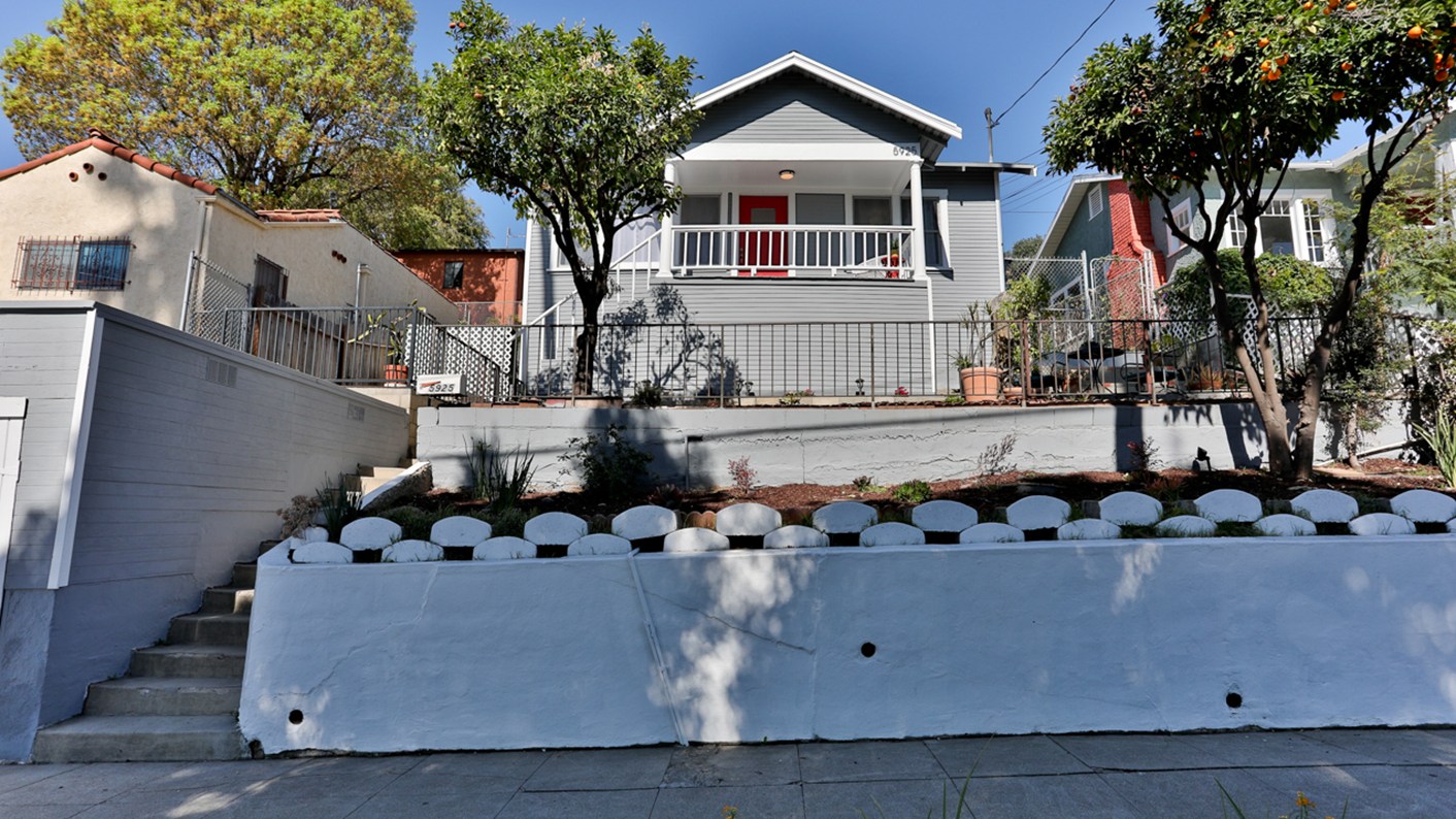 5925 Terrace Drive, Los Angeles, CA 90042