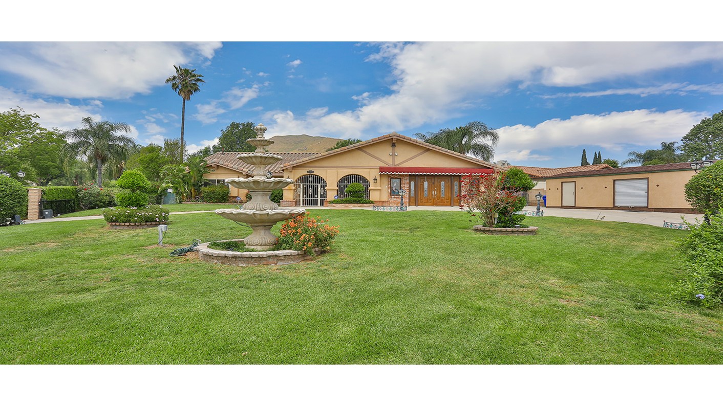 6853 Wegman Drive, Jurupa Valley, CA 92509