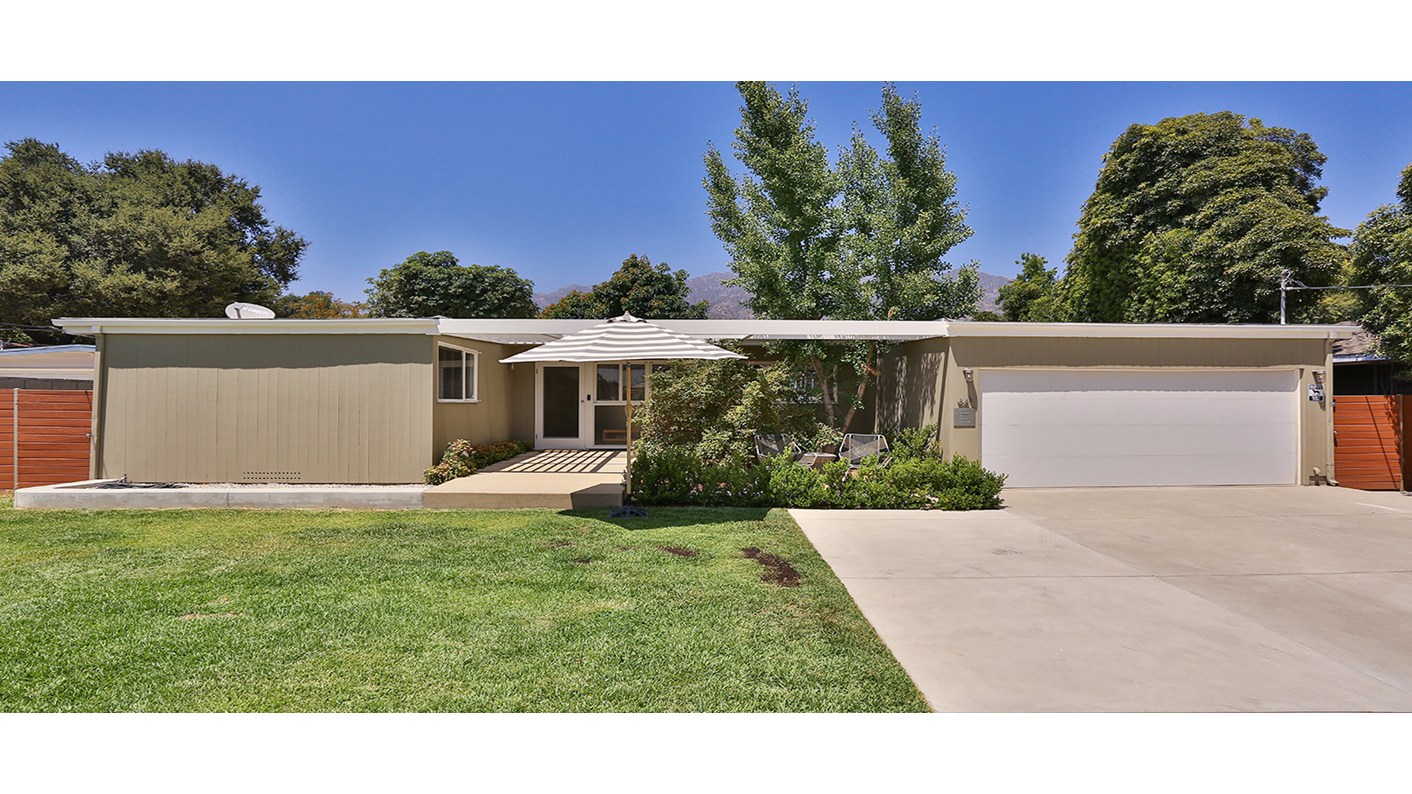 641 West Orange Grove Avenue, Sierra Madre, CA 91024
