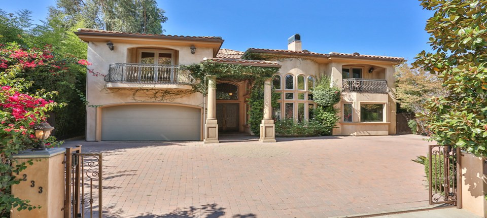 4233 Woodcliff Rd, Los Angeles, CA 91403